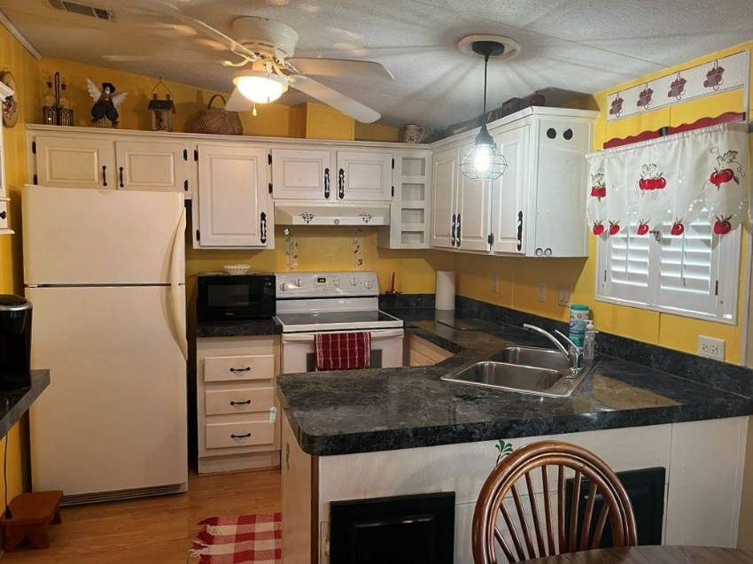 2602 Ashburn Place a Winter Haven, FL Mobile or Manufactured Home for Sale